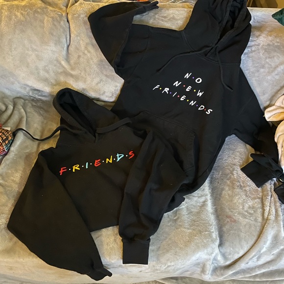 FRIENDS 2Pack Hoodies - Picture 1 of 3